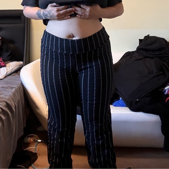 Pinstripe pants - Picture 4 of 4